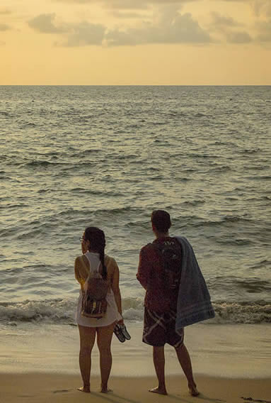 couple at san pancho beach